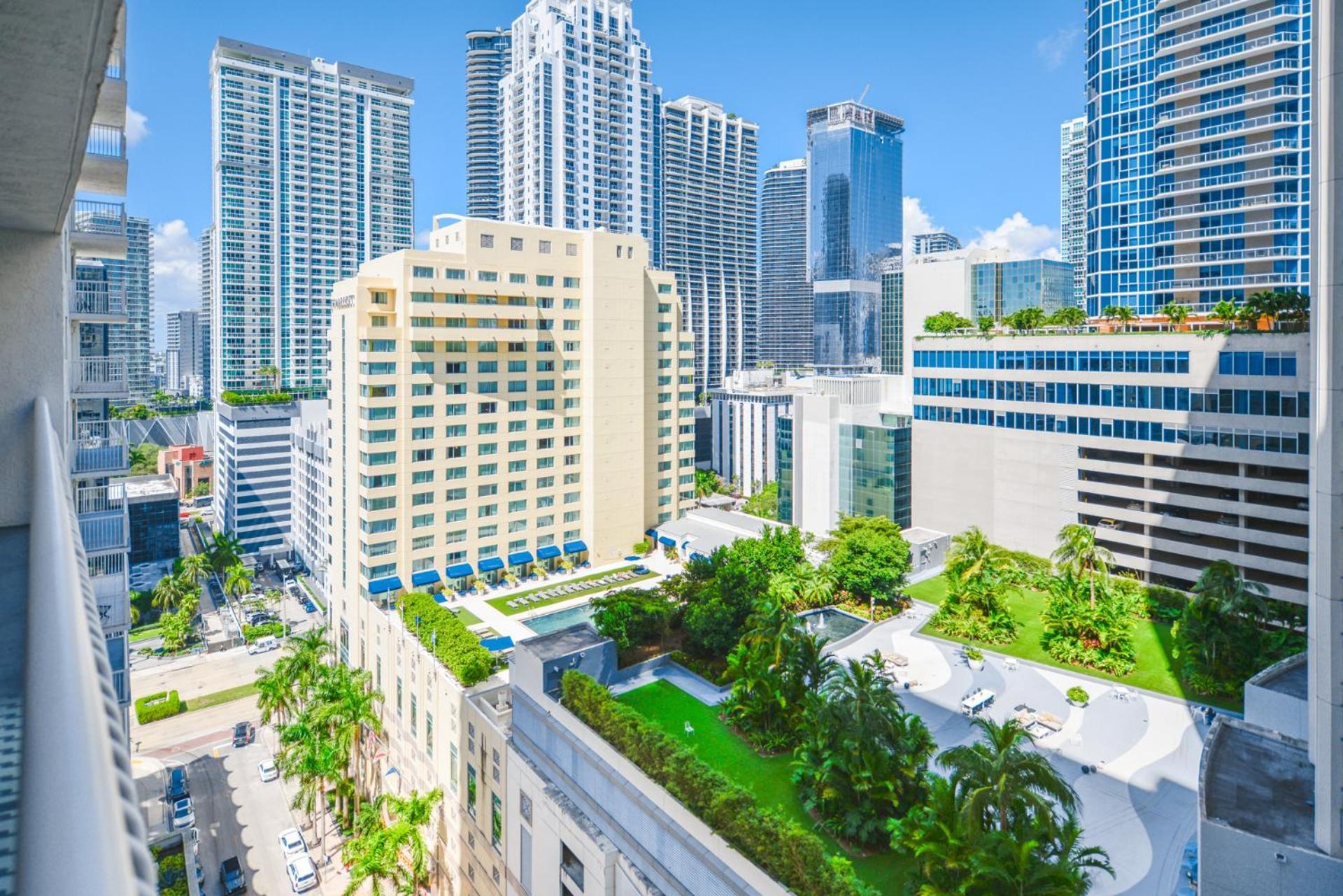 Wonderful Condo In The Heart Of Brickell With Pool Miami Exterior photo
